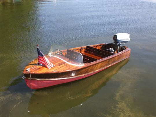 1950's Wagemaker Wolverine wooden boat restoration 